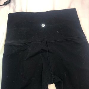 Black lululemon wunder under leggings high rise